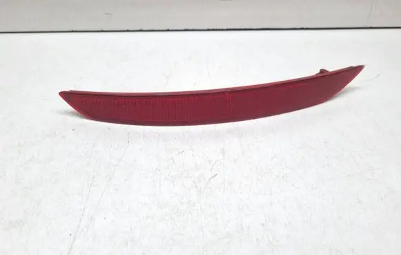 BMW 2 F46 Rear tail light reflector 7360871