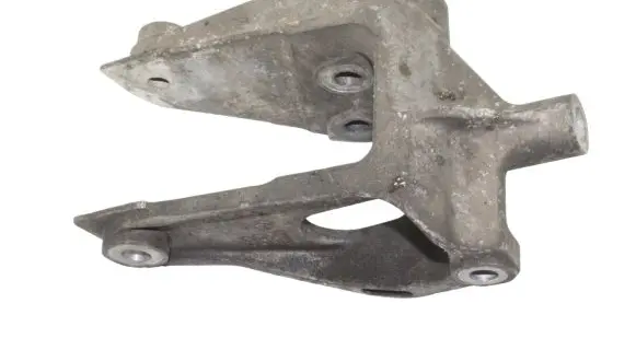 Chevrolet Captiva Gearbox mounting bracket 25789179