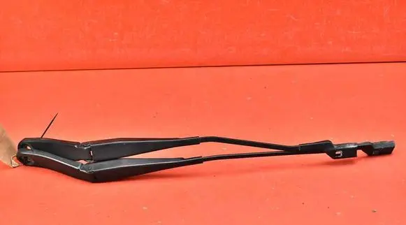 Ford Mondeo MK IV Front wiper blade arm 7S71-17526-AC