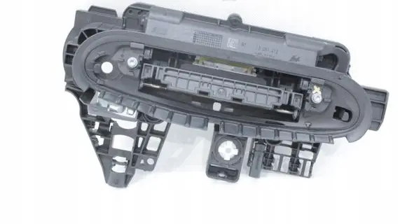 BMW M5 G90 Front door exterior handle/bracket 5A69062