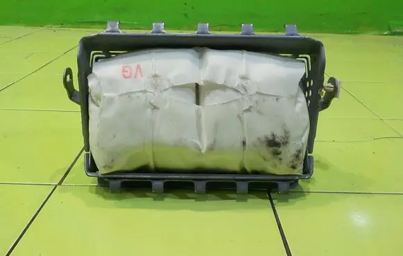 Mitsubishi Lancer VIII Passenger airbag 7030A060