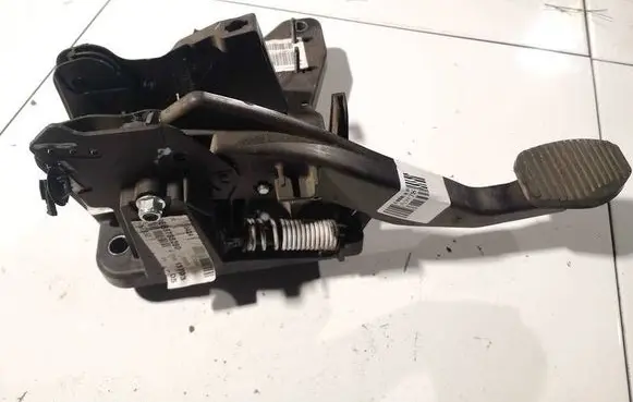 Citroen C5 Clutch pedal 9666788280