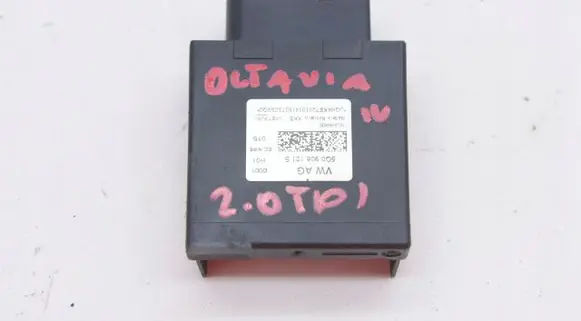 Volkswagen Golf VIII Fuel injection pump control unit/module 5Q0906121S
