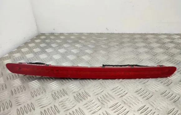 Volkswagen PASSAT B8 Third/center stoplight 3G9945087A