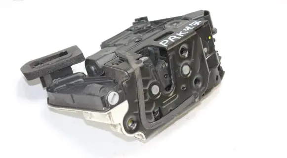 Volkswagen Golf VII Coupe door lock (next to the handle) 5K2837015D