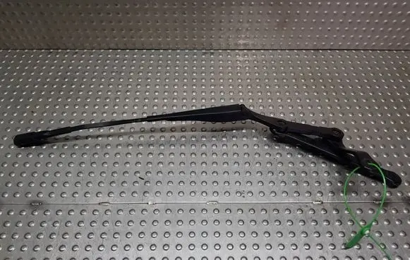Mercedes-Benz C W205 Front wiper blade arm S26371289 A2058203501