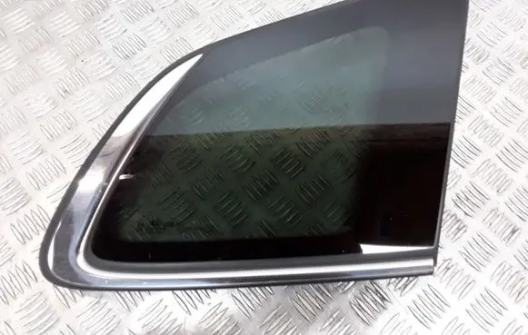 KIA Carens III Rear vent window glass 43R000399