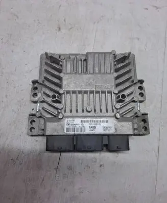 Ford C-MAX I Engine control unit/module 6M5112A650BG