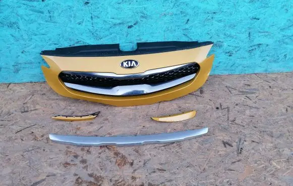 KIA Xceed Front bumper upper radiator grill