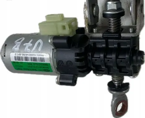 Hyundai Palisade Seat adjustment motor 88683C1000