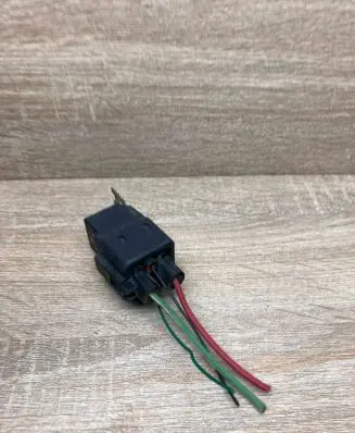 Ford Mondeo Mk III Other relay 94VG14N089F1B WithPlug