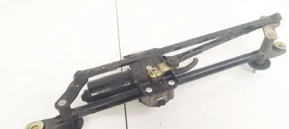 KIA Sportage Front wiper linkage and motor