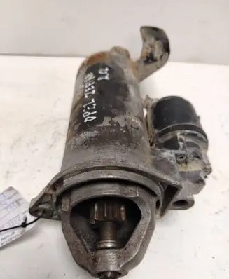 Opel Zafira A Starter motor 1005831230