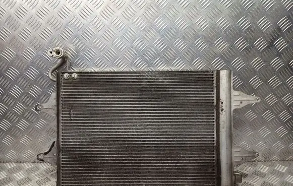 Volkswagen Fox Air conditioning (A/C) radiator (interior) 6Q0820411J