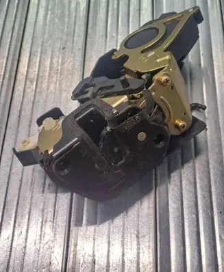 Hyundai Matrix Rear door lock