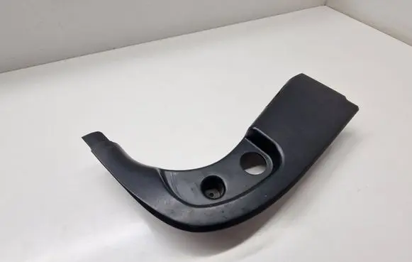 Foot area side trim