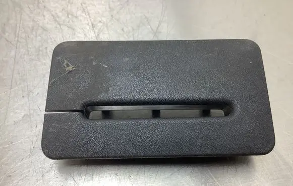 BMW 3 E30 Seat belt trim 19169802