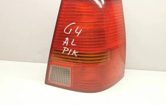 Volkswagen Golf IV Rear/tail lights 28438007
