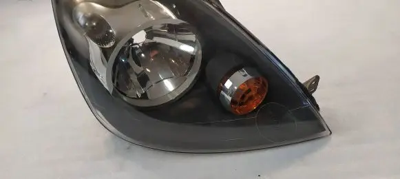 Ford Fiesta Headlight/headlamp 6S6113W029EA 0301224314 19230110