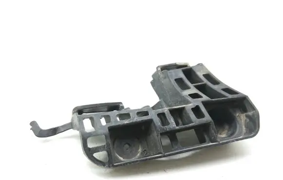 Opel Astra K Rear bumper mounting bracket