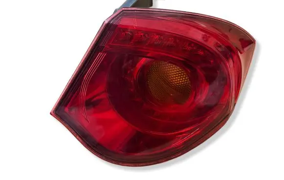 Alfa Romeo Giulietta Tailgate rear/tail lights 20410748