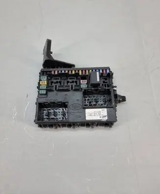 Land Rover Range Rover Sport L461 Fuse module M8E214N030CC