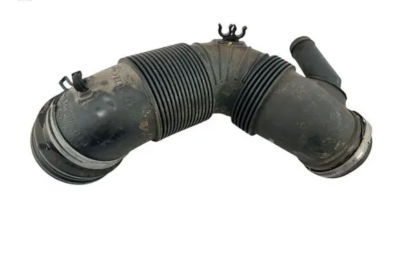 Volkswagen PASSAT CC Intercooler hose/pipe 3C0129654H ETB446197