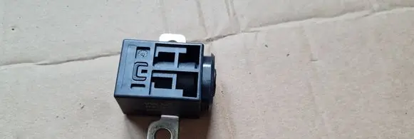 Audi Q7 4M Battery relay fuse 4F0915519