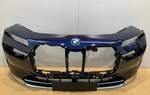 BMW 7 G70 Front bumper