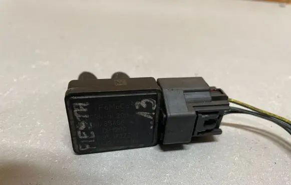 Ford Fiesta Sensor 30785486 6G9N5L200