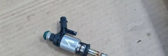 Audi A5 Fuel injector 06L906036AD