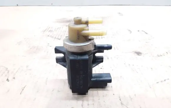 Ford Focus Turbo solenoid valve 70163302 9672875080