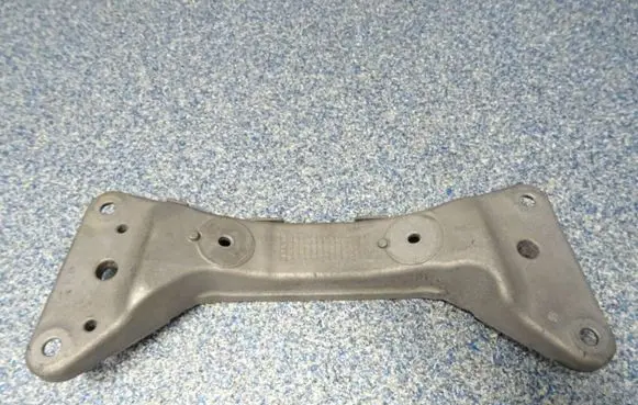BMW 4 F32 F33 Gearbox mounting bracket 6859417
