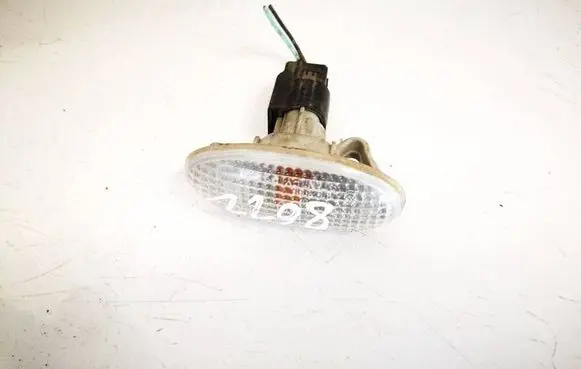 Mazda 3 II Front fender indicator light p2829