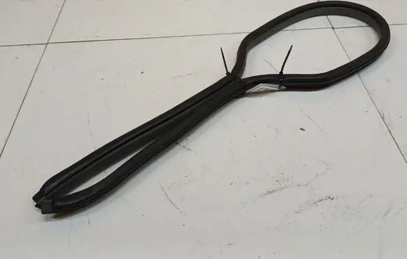 Hyundai Santa Fe Rubber seal rear door 