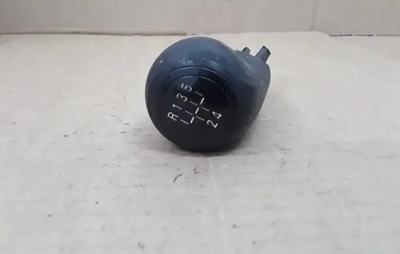 Opel Corsa D Gear lever shifter trim leather/knob 009165082