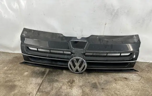 Volkswagen Multivan T5 Front bumper upper radiator grill 7E5853653