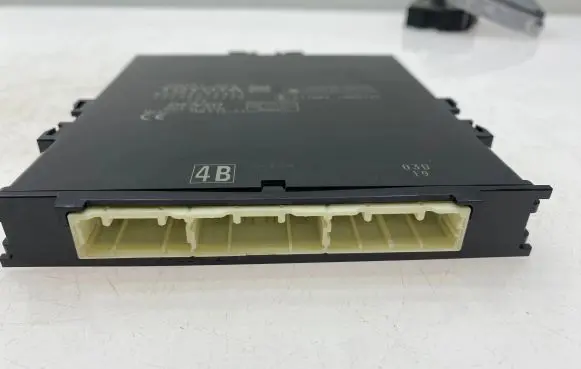 Toyota Prius+ (ZVW40) Other control units/modules 8999047311