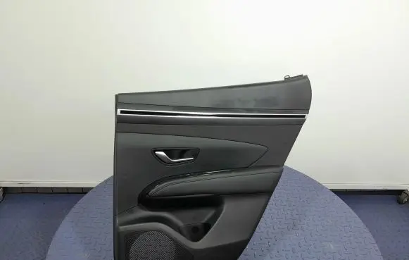 Hyundai Tucson IV NX4 Door card panel trim set 