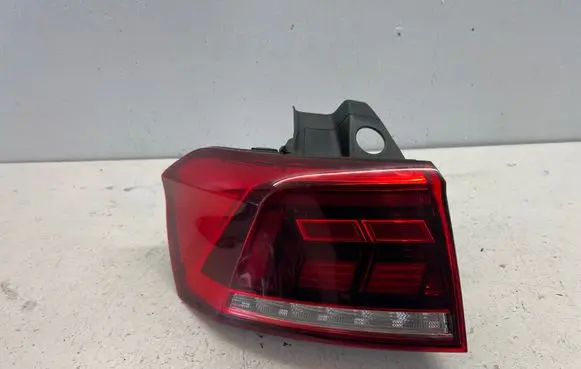 Volkswagen PASSAT B8 Rear/tail lights set 3G9945095