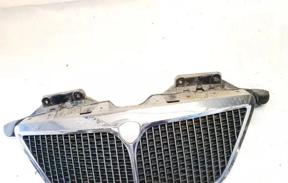 Lancia Phedra Front grill 1489545077