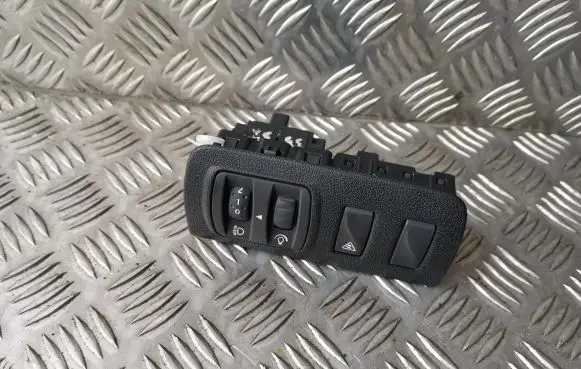 Renault Megane III A set of switches 648450007R 648450001R 88020009
