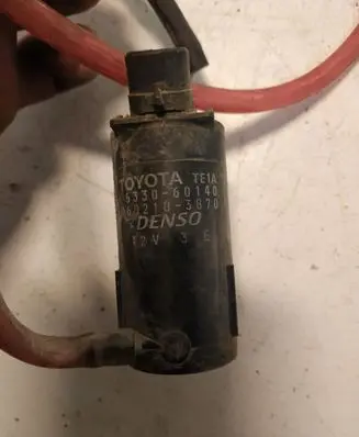 Toyota RAV 4 (XA20) Windscreen/windshield washer pump 533060140