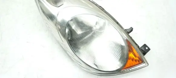 Nissan Note (E11) Headlight/headlamp 260109U10A