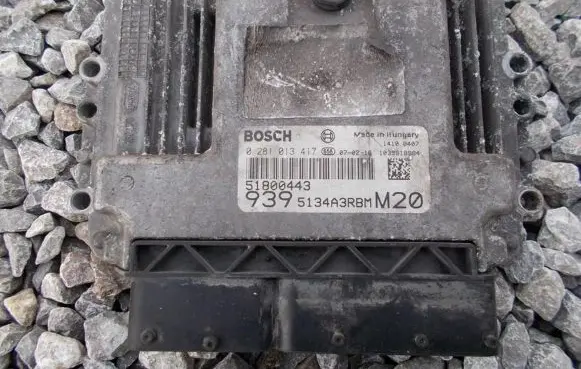 Alfa Romeo 159 Engine control unit/module ECU 0281013417