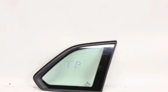 Volkswagen Golf VIII Rear side window 5H9845298R