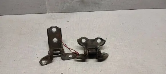 Toyota Aygo AB10 Rear door lower hinge