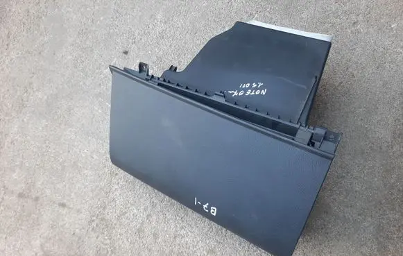Nissan Note (E11) Glove box set 