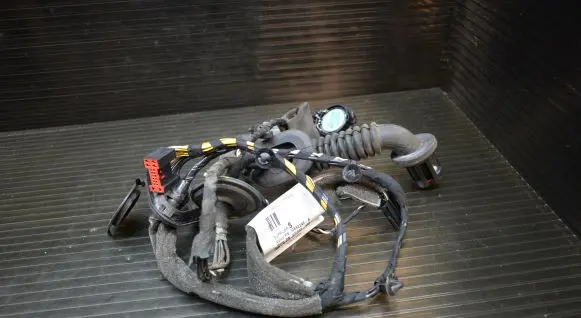 Volvo V50 Front door wiring loom 30682248