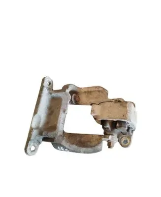 Subaru Legacy Engine mounting bracket